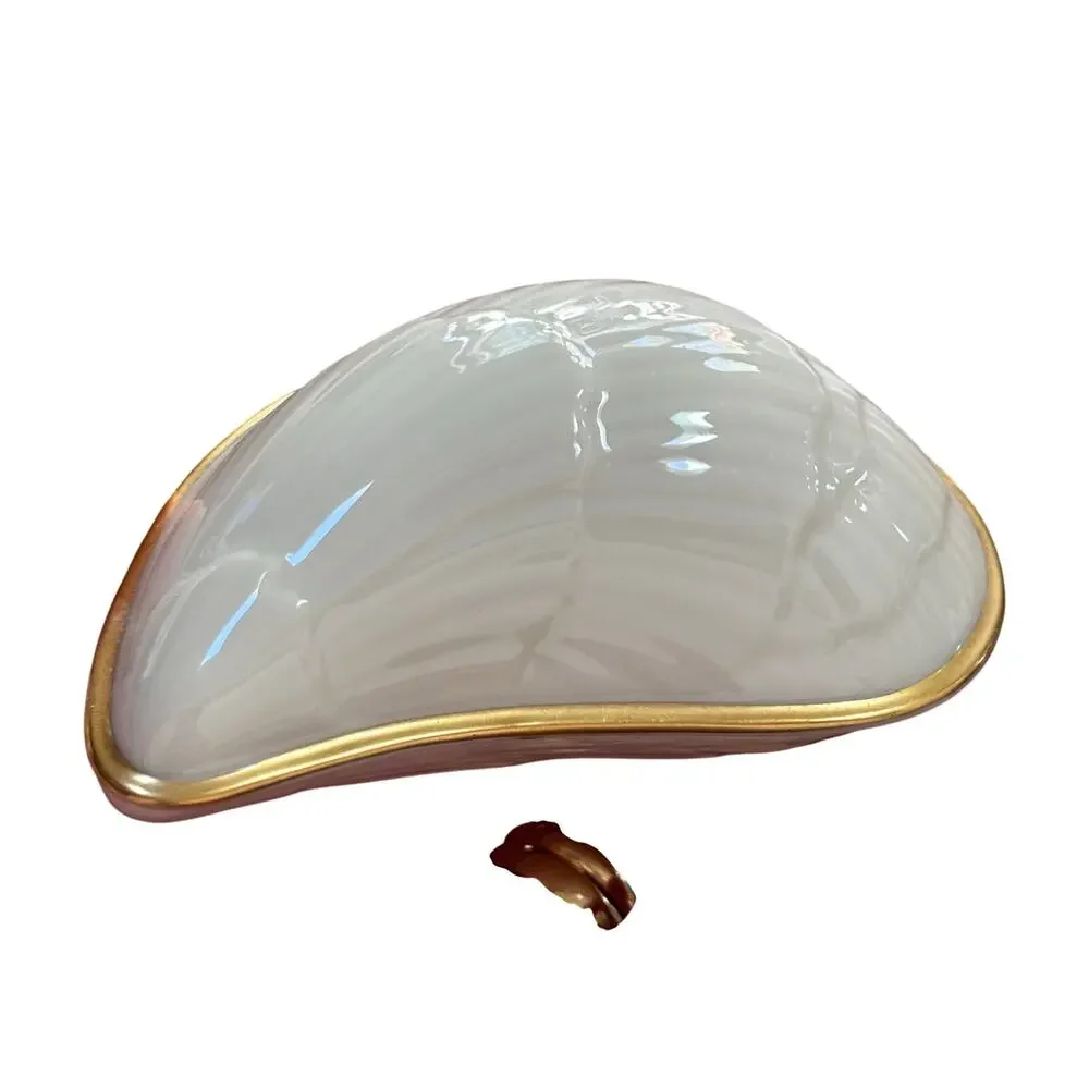 Lenox Porcelain sea shell trinket box creamy white gold trim decorative keepsake